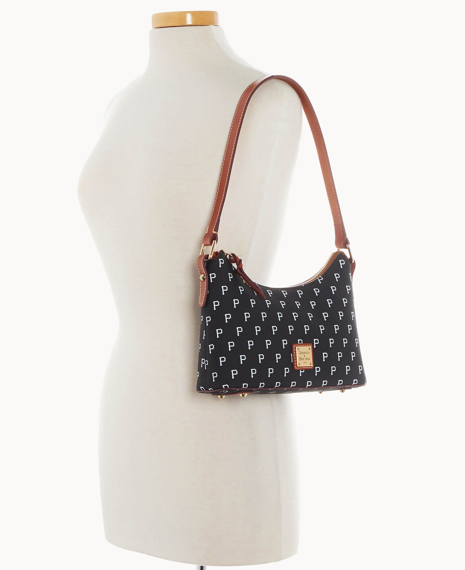 B2324G_MJBLPATNPRAT_ALT4