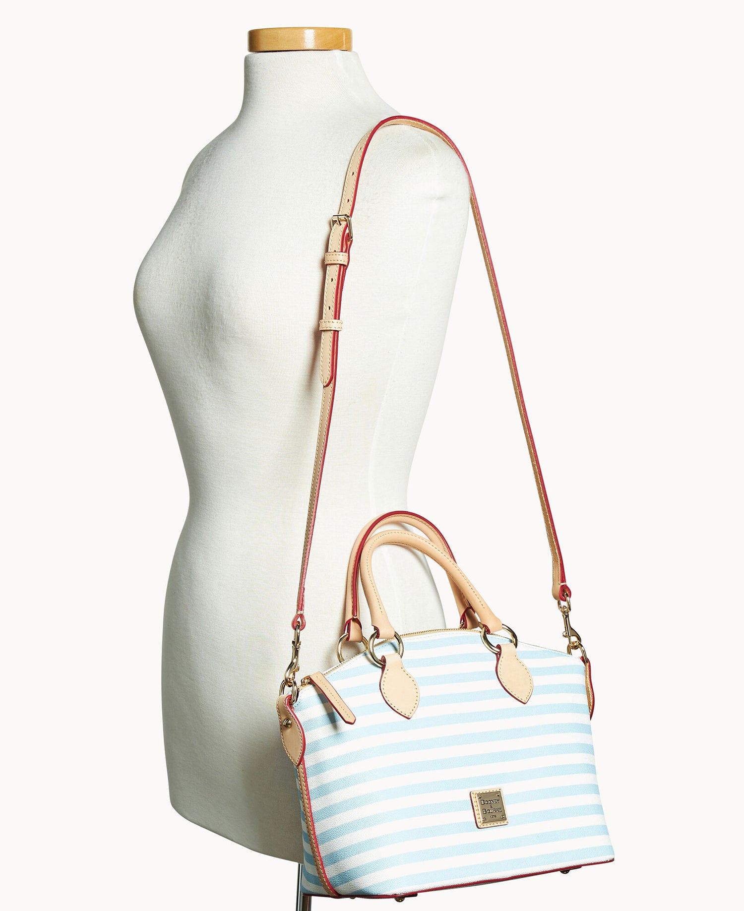 B2339G_1NPFSVNA_ALT4