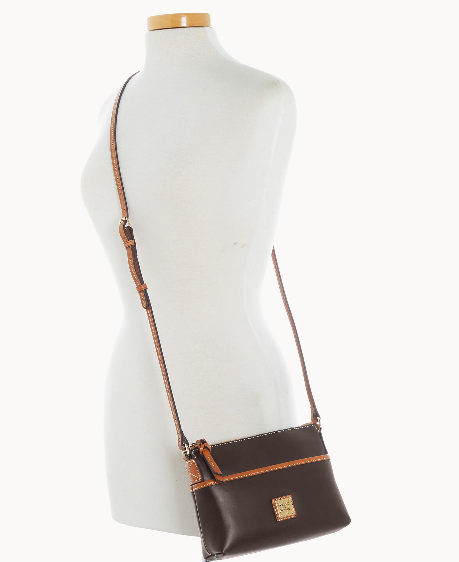 B2340G_JKEEPANA_ALT4