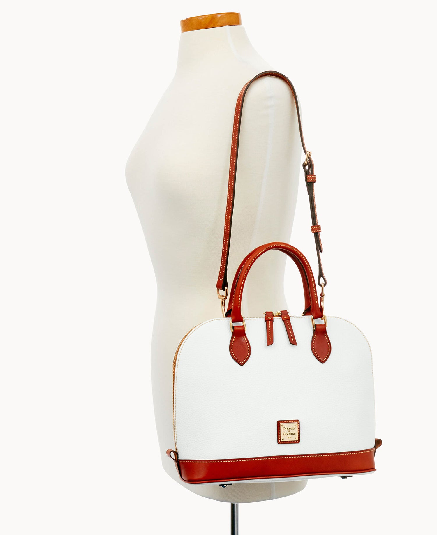 B2343G_AWWHPATN_ALT4