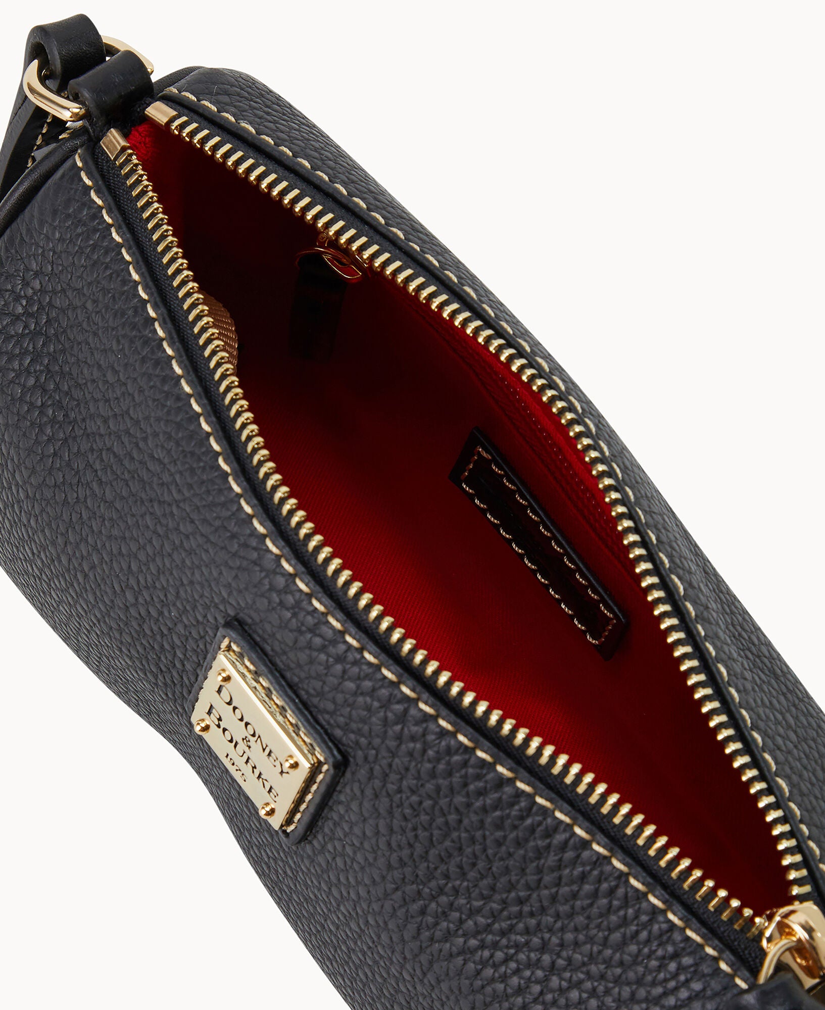 Pebble Grain Buffy Crossbody – ILoveDooney