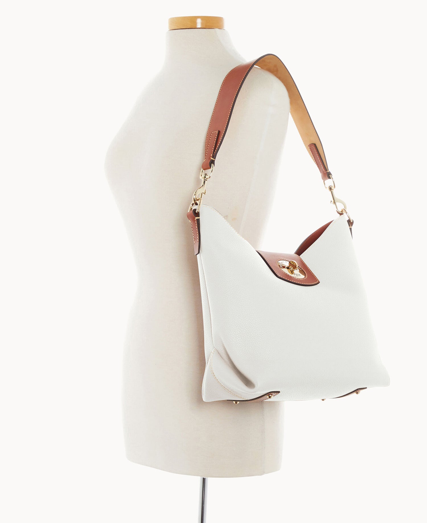 B2381G_9PWHPATN_ALT4