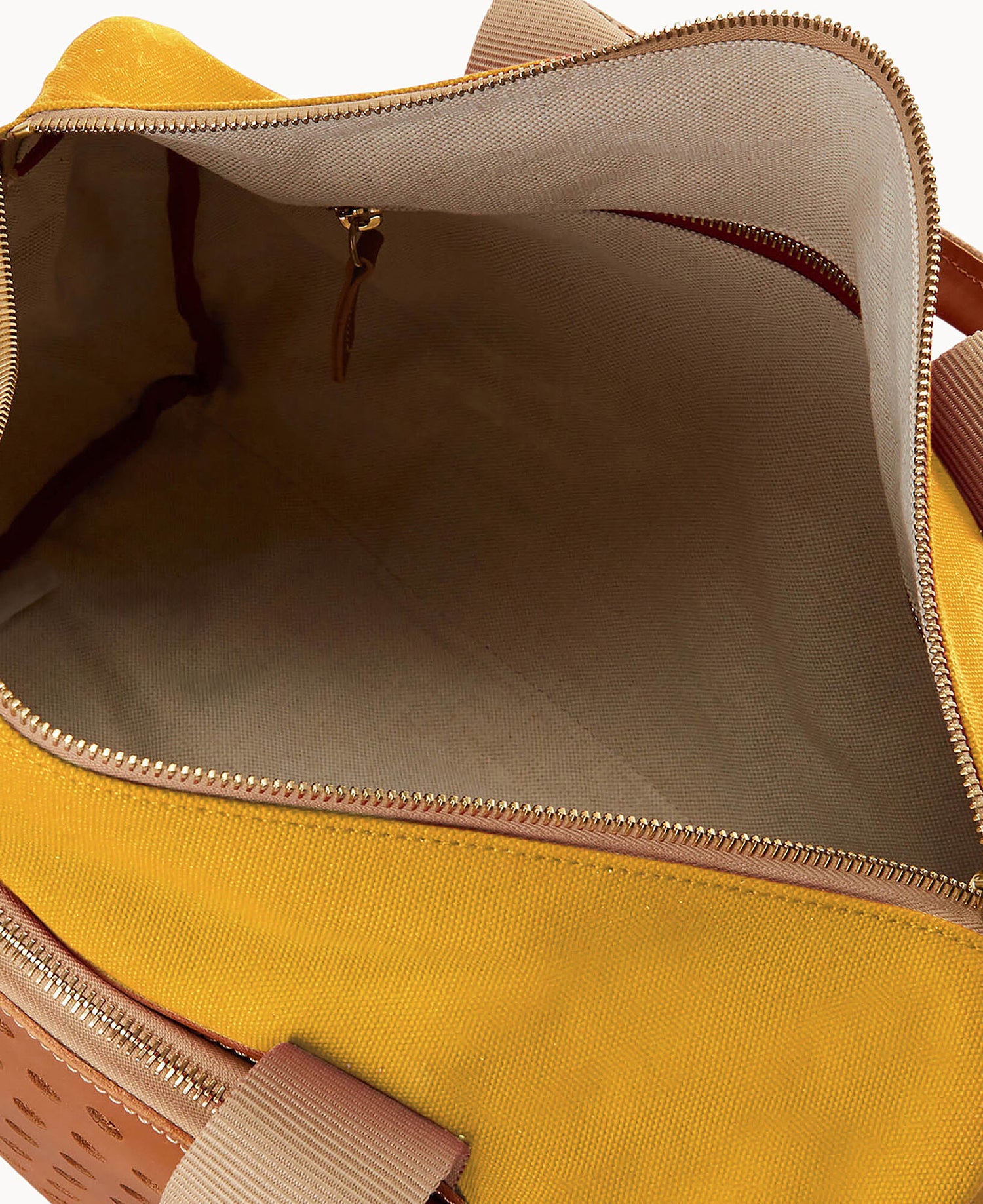 B2392G_CJYLPACM_ALT2