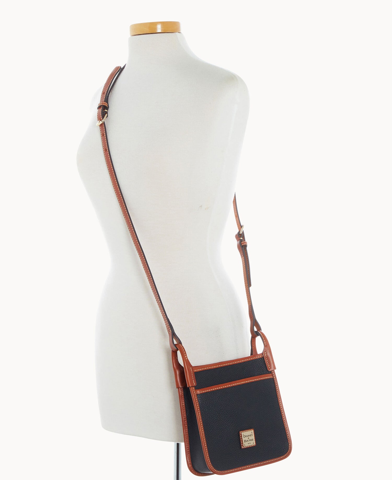 B2396G_AWBLPATN_ALT4