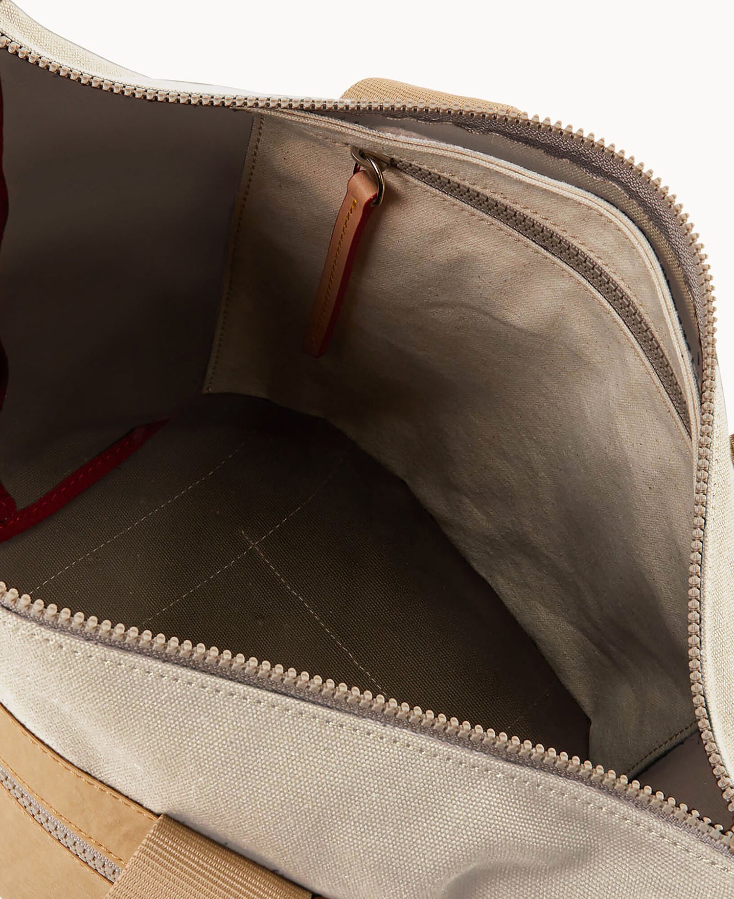 B2397G_CNNASVNA_ALT2