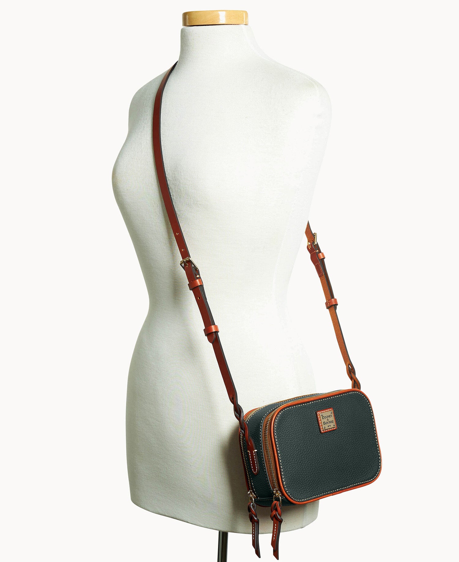 B2409G_AWFSPATN_ALT4