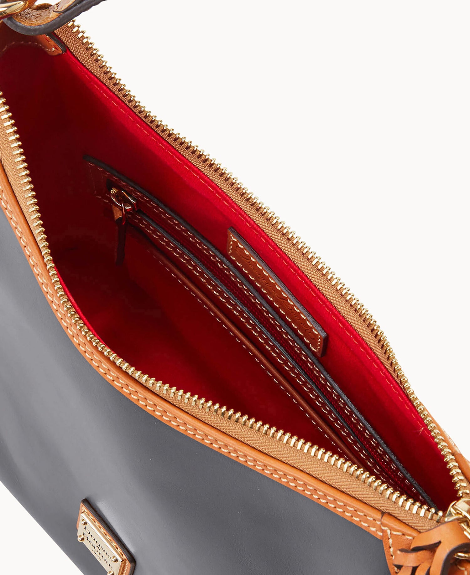 B2421G_JKSLPANA_ALT2