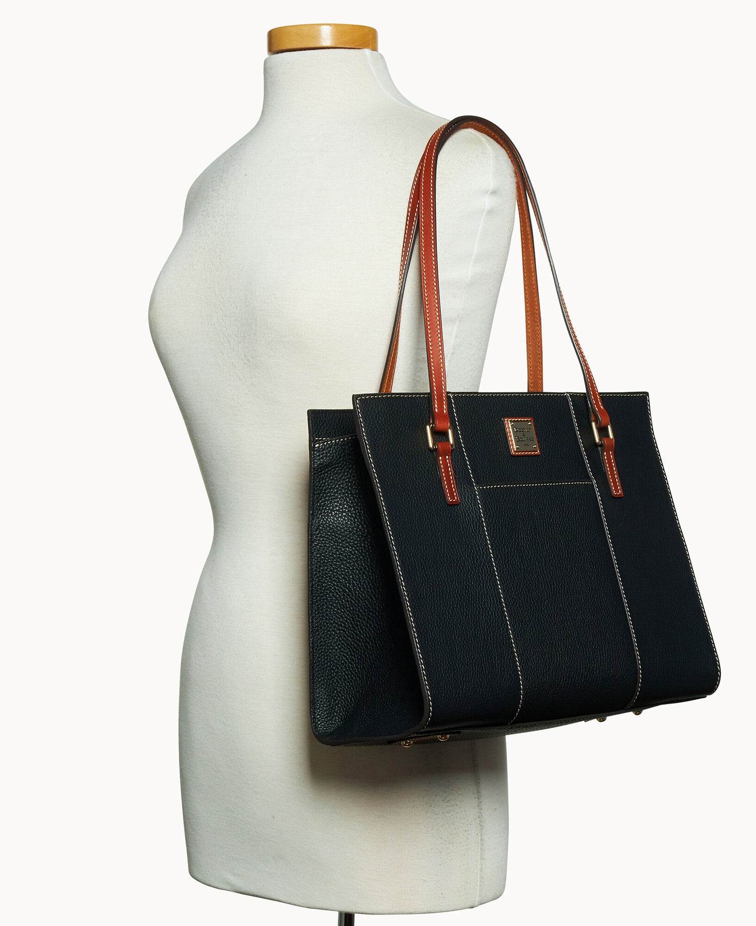 B2428G_AWBLPATN_ALT4