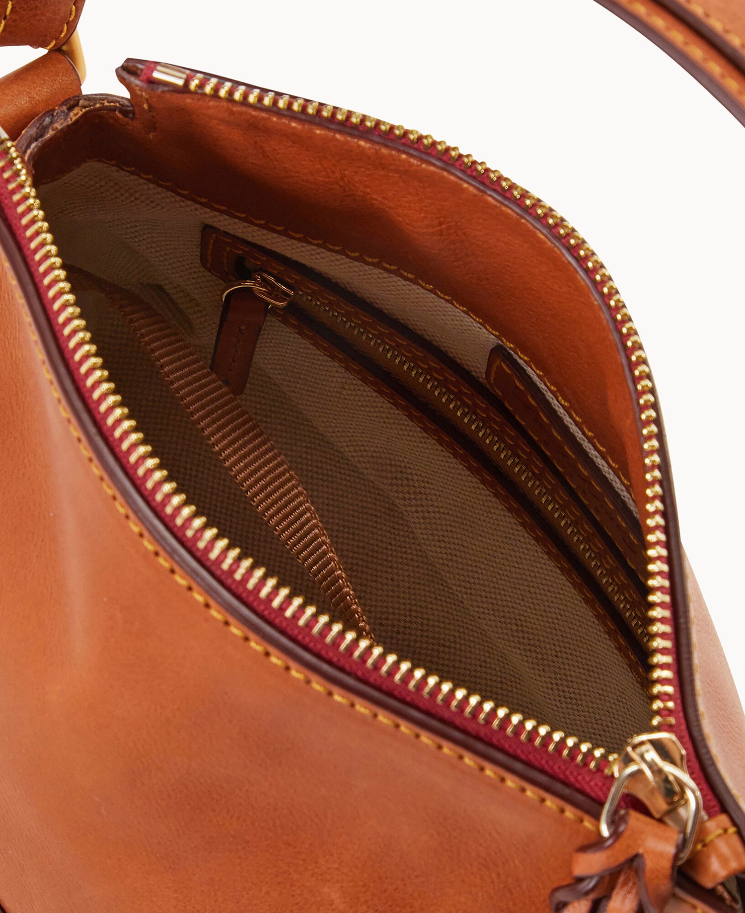 Pre-Loved Florentine Hobo 26