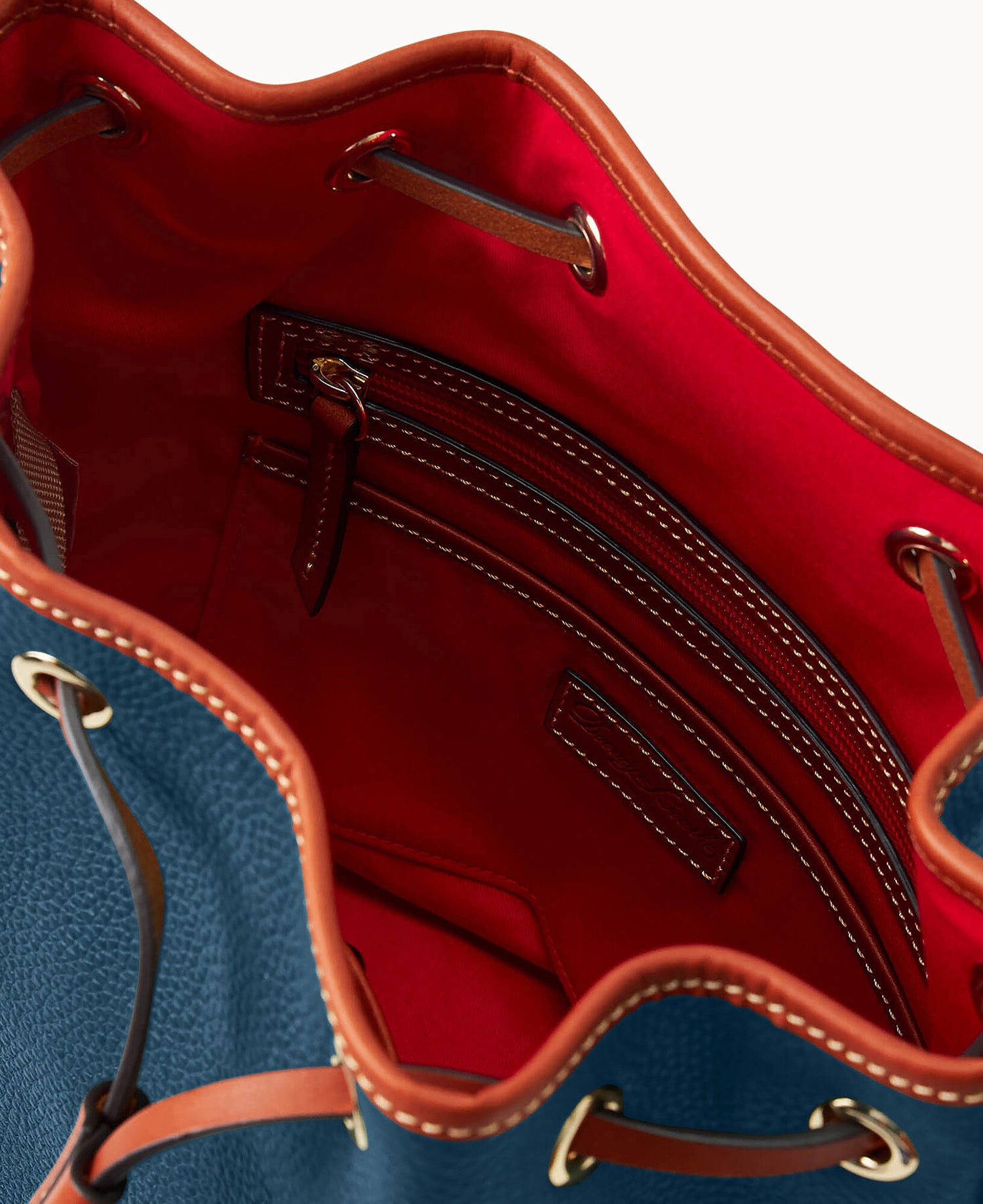 B2513G_AWJEPATN_ALT2