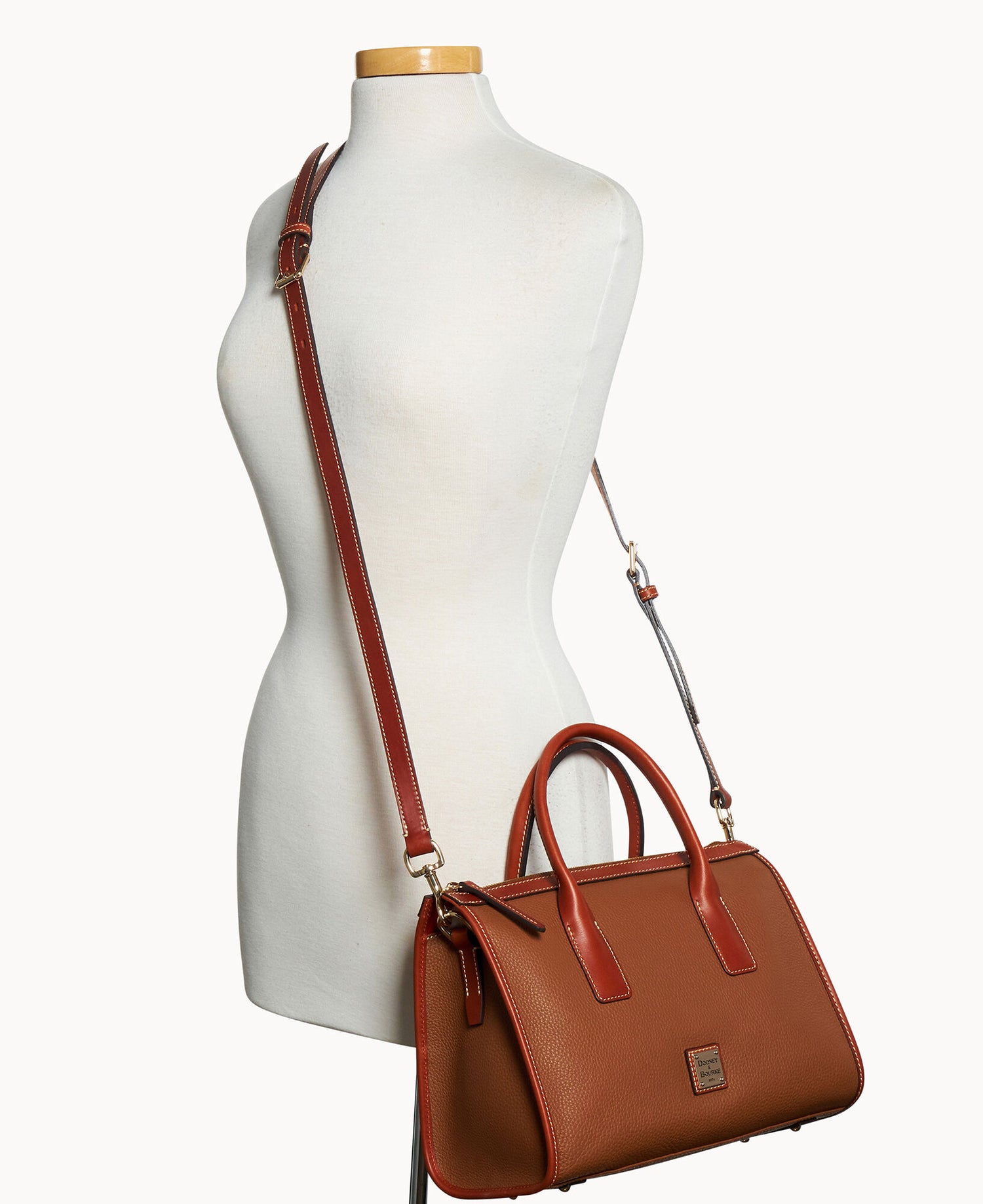 B2522G_AWCAPATN_ALT4