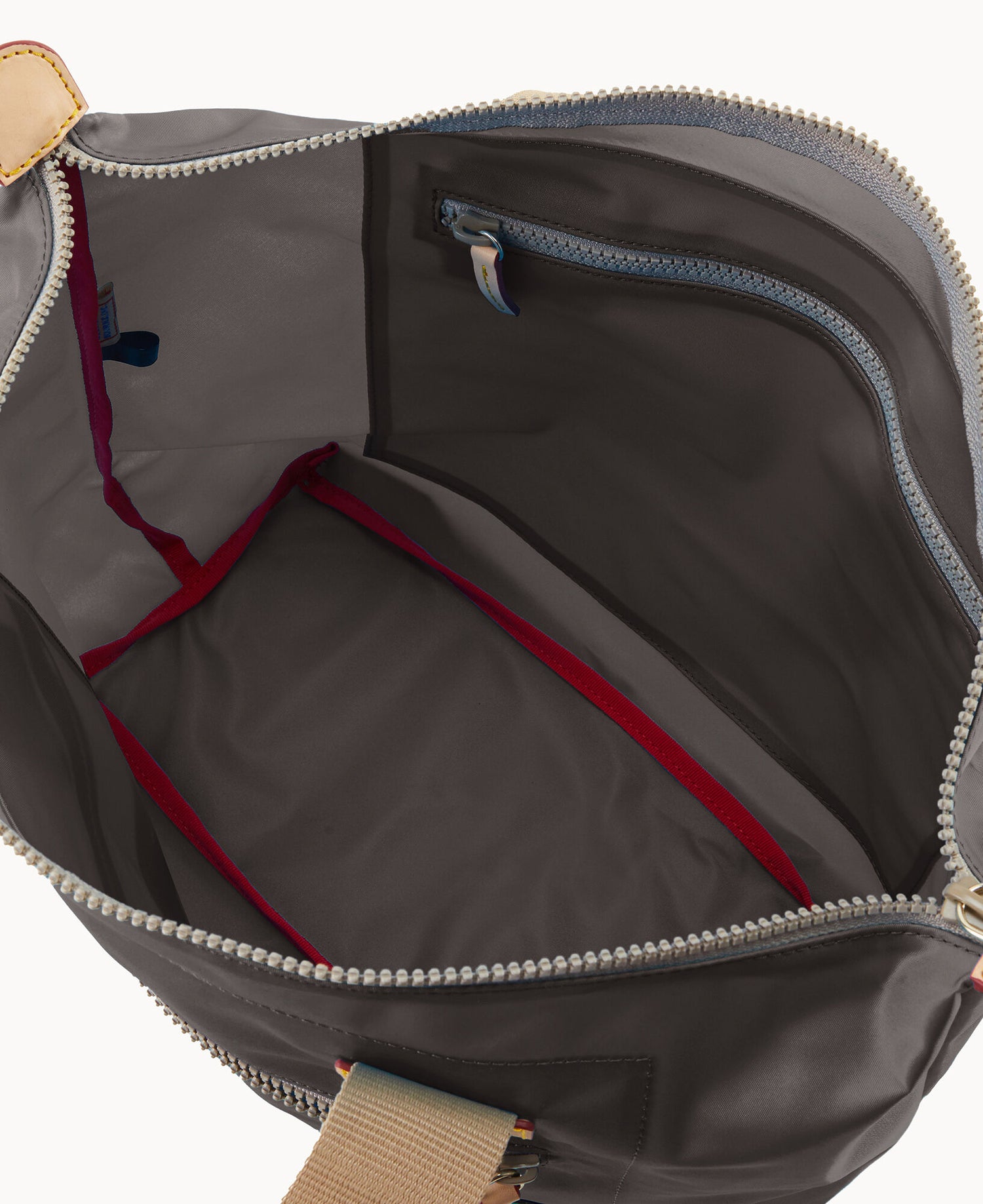 B2543G_NYGYSVNA_ALT2