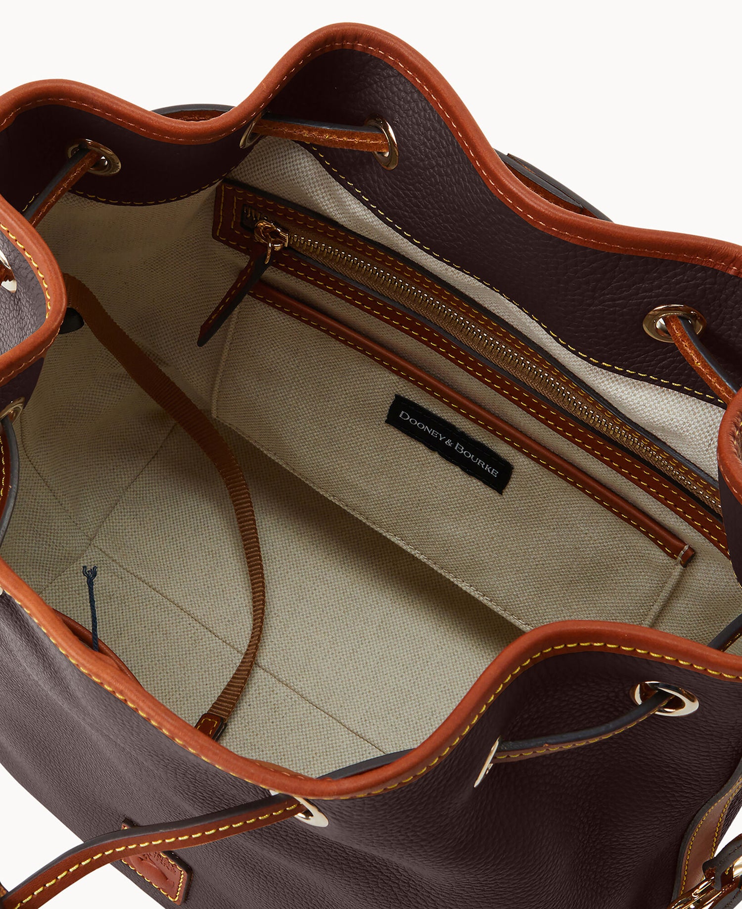 B2548G_9PBMPAKR_ALT2