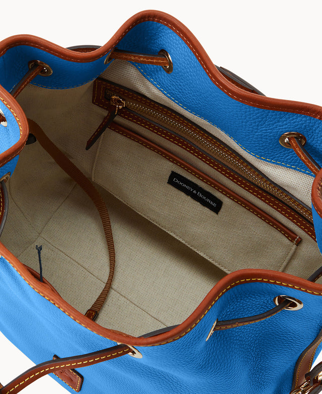 B2548G_9PXUPAKR_ALT2