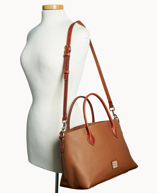 B2557G_AWCAPATN_ALT4