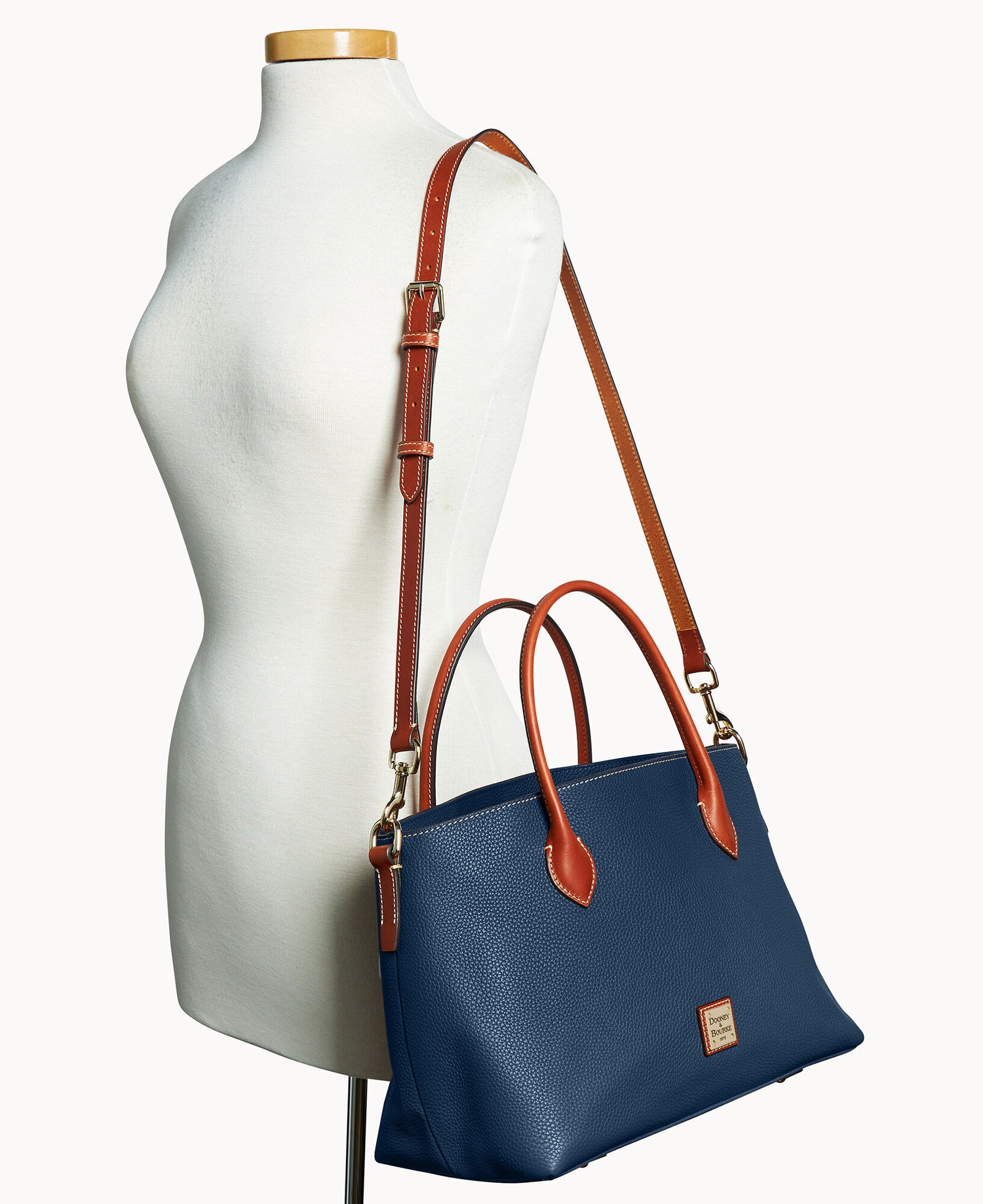 B2557G_AWJEPATN_ALT4