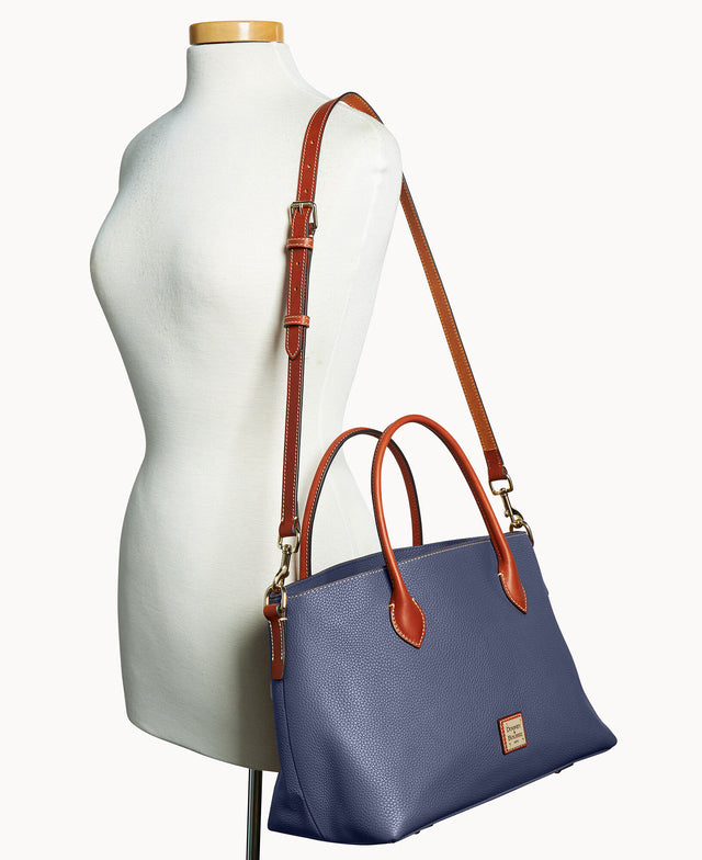 B2557G_AWXQPATN_ALT4