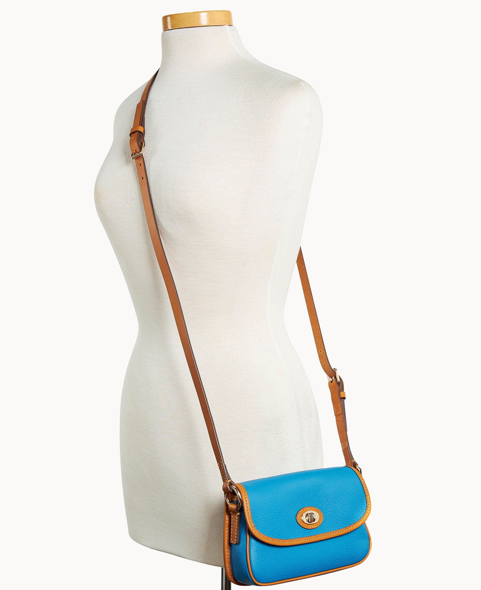 Pebble Grain Turnlock Crossbody 22 – ILoveDooney