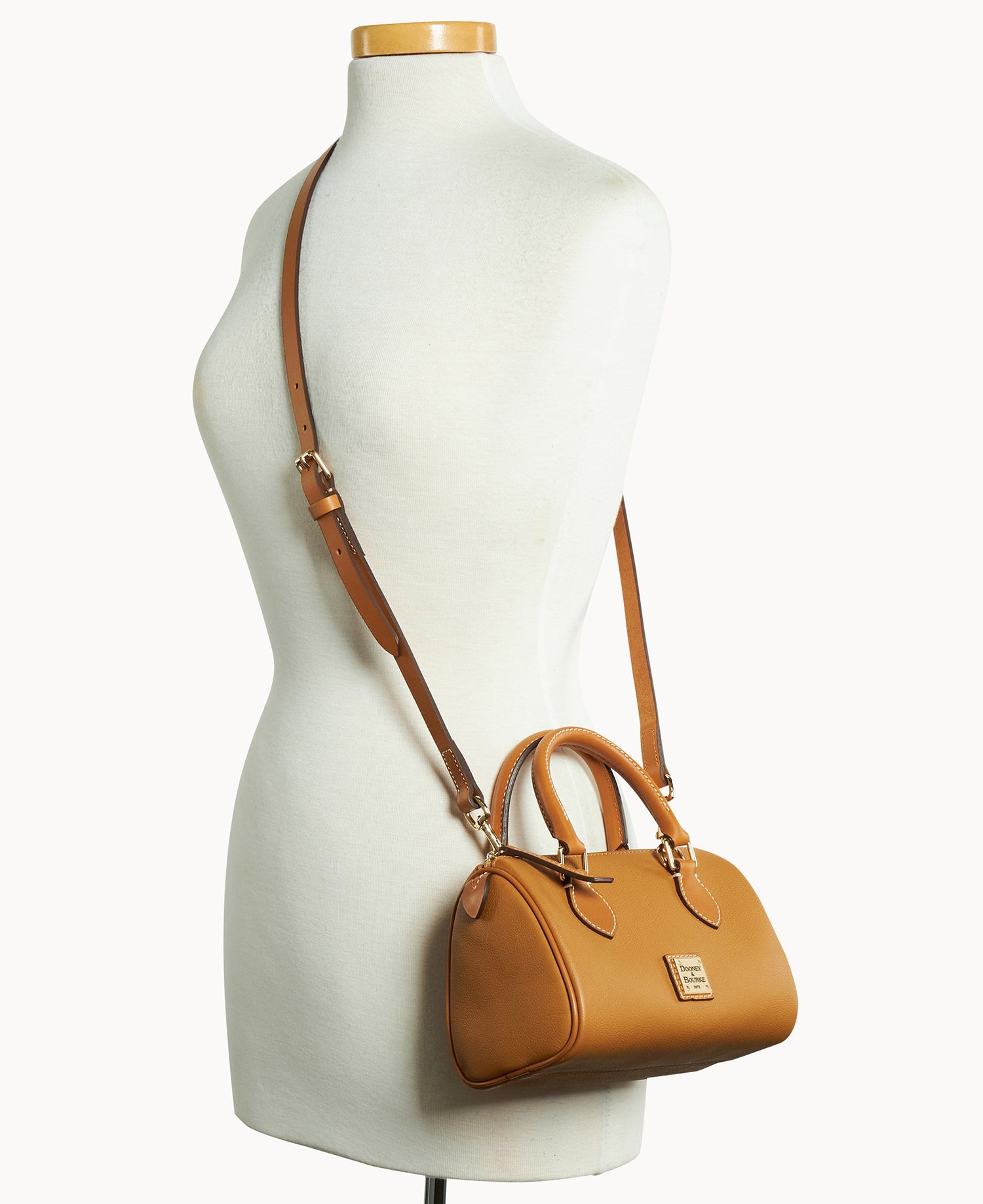 B2573G_UGCMPACM_ALT4