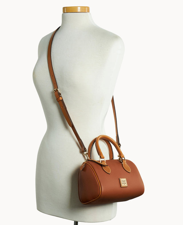 B2573G_UGSTPACM_ALT4