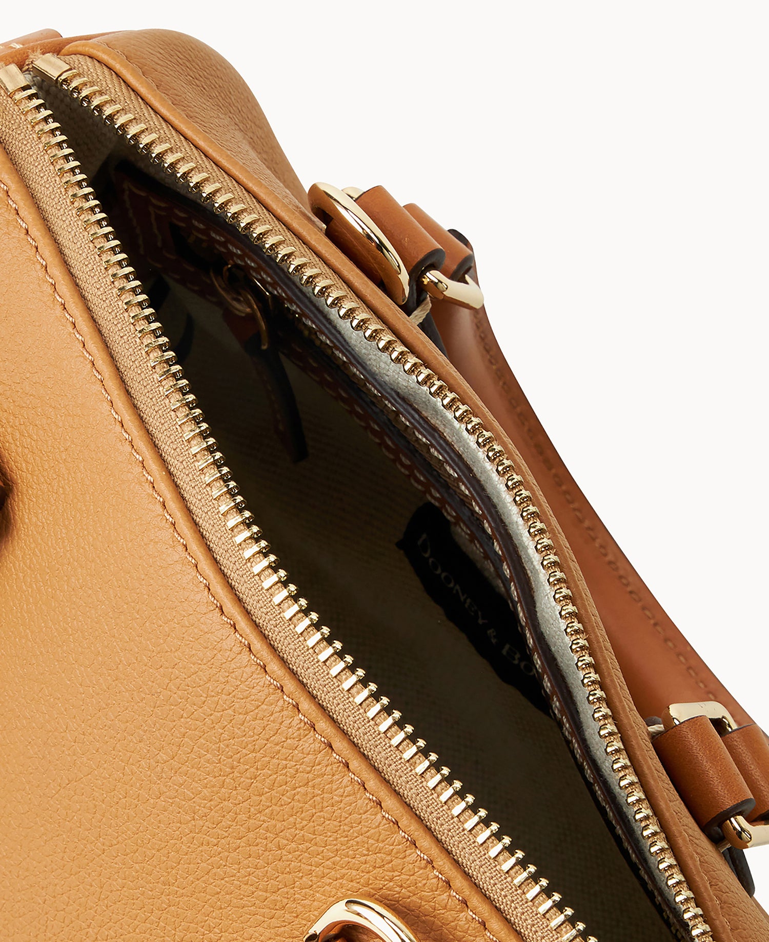 B2573G_UGTNPACM_ALT2