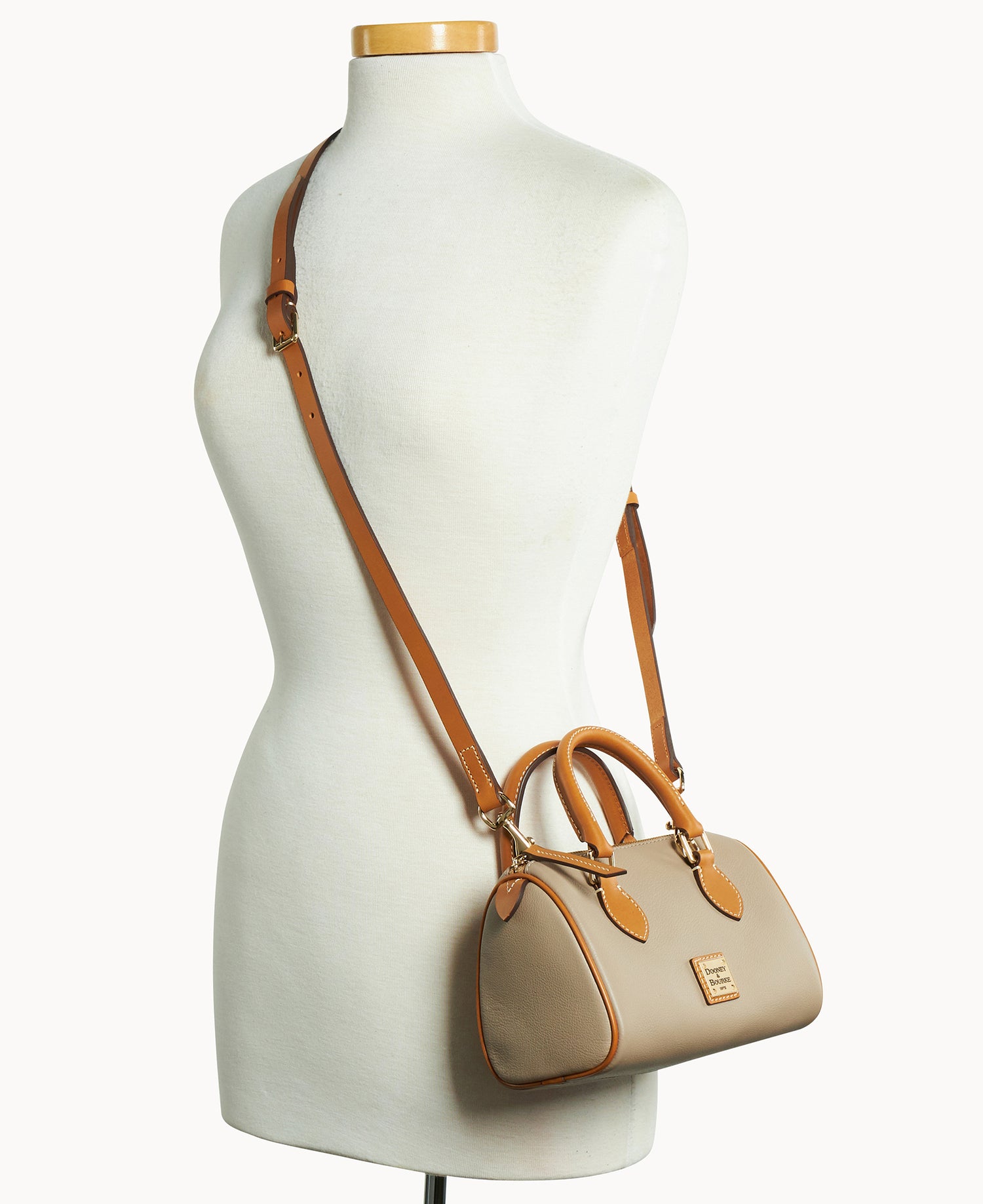 B2573G_UGTPPACM_ALT4