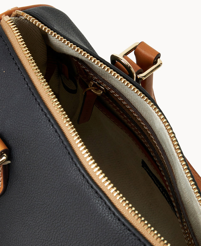 B2574G_UGBLPACM_ALT2