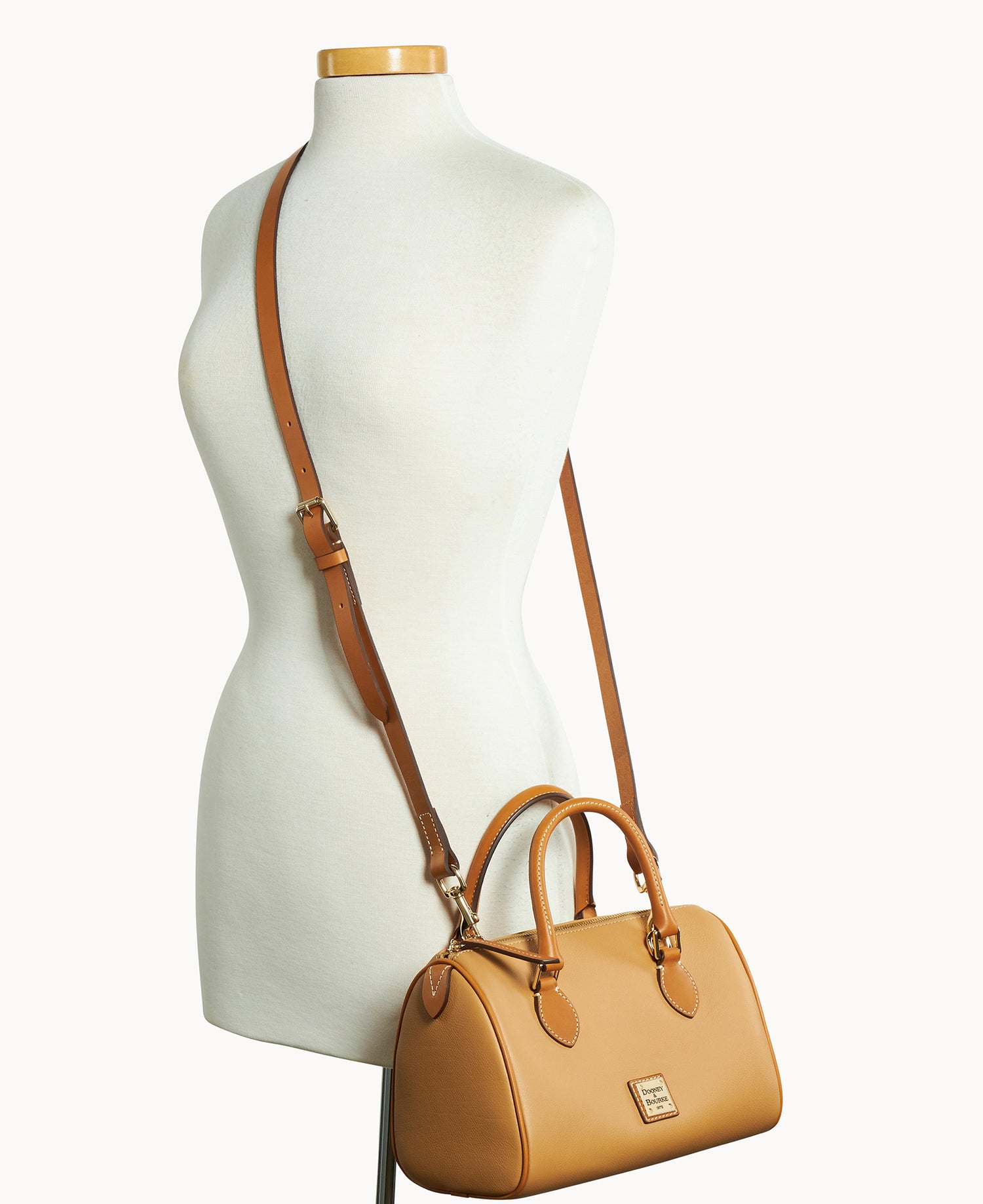 B2574G_UGCMPACM_ALT4