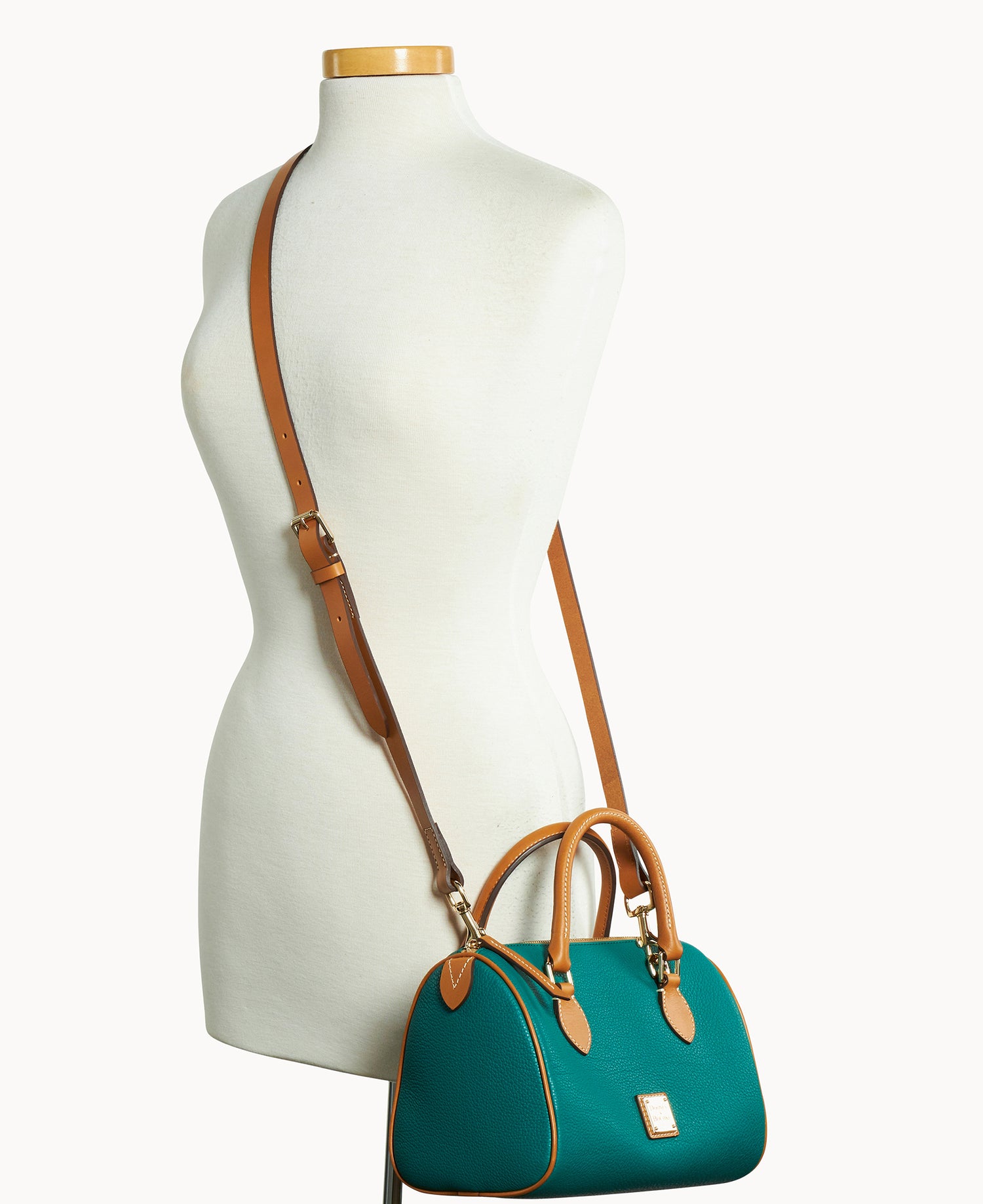 B2574G_UGEDPACM_ALT4