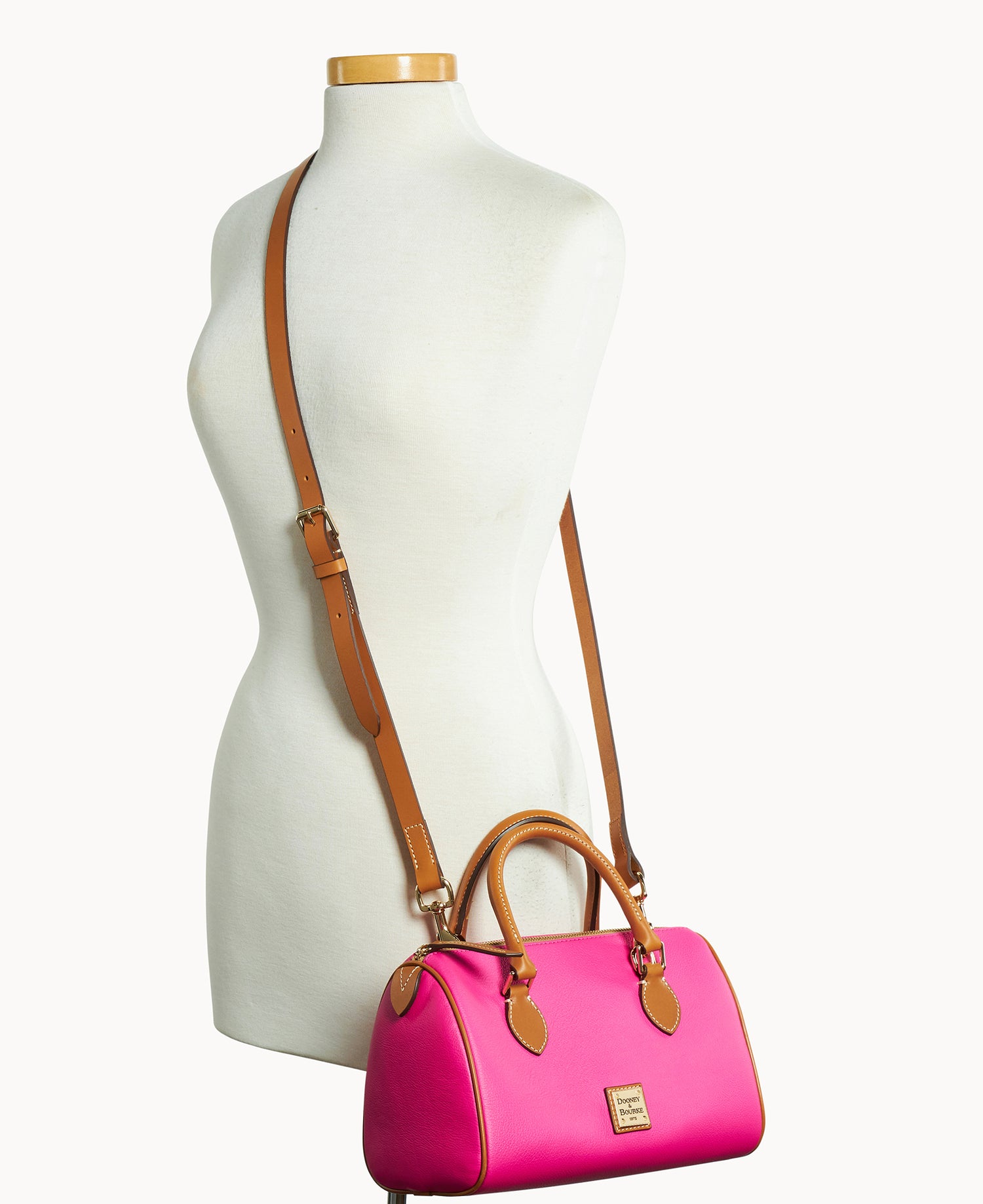 B2574G_UGFHPACM_ALT4