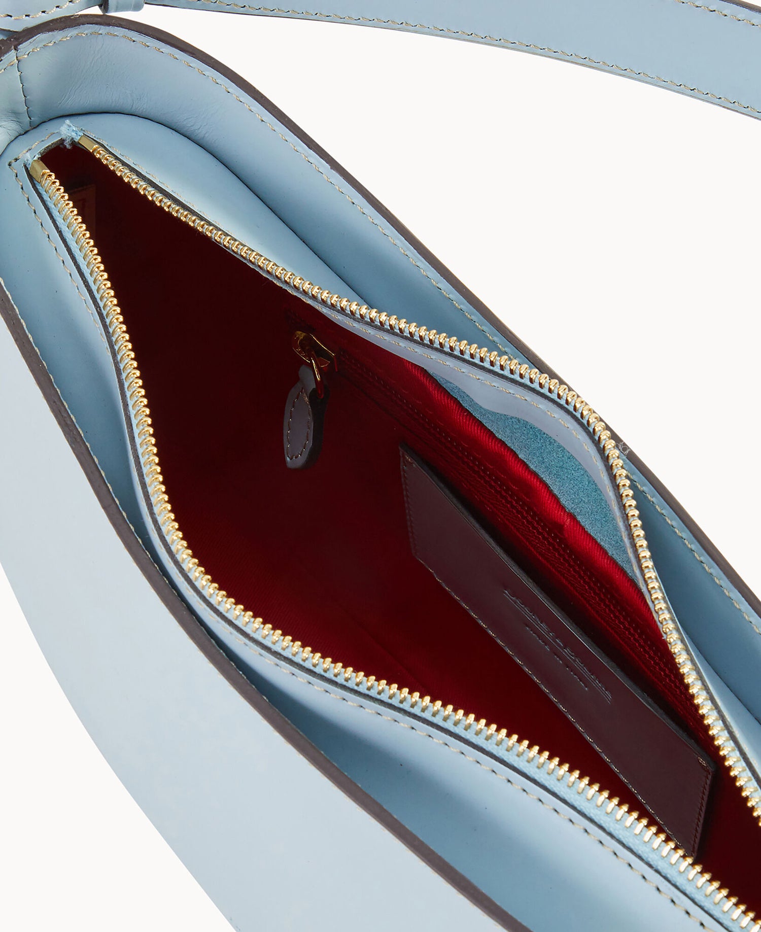 B7588G_TVAQTVAQ_ALT2