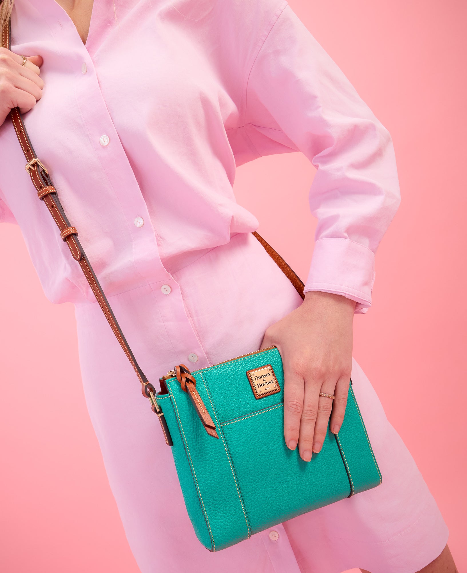 Pebble Grain Lexington Crossbody – ILoveDooney