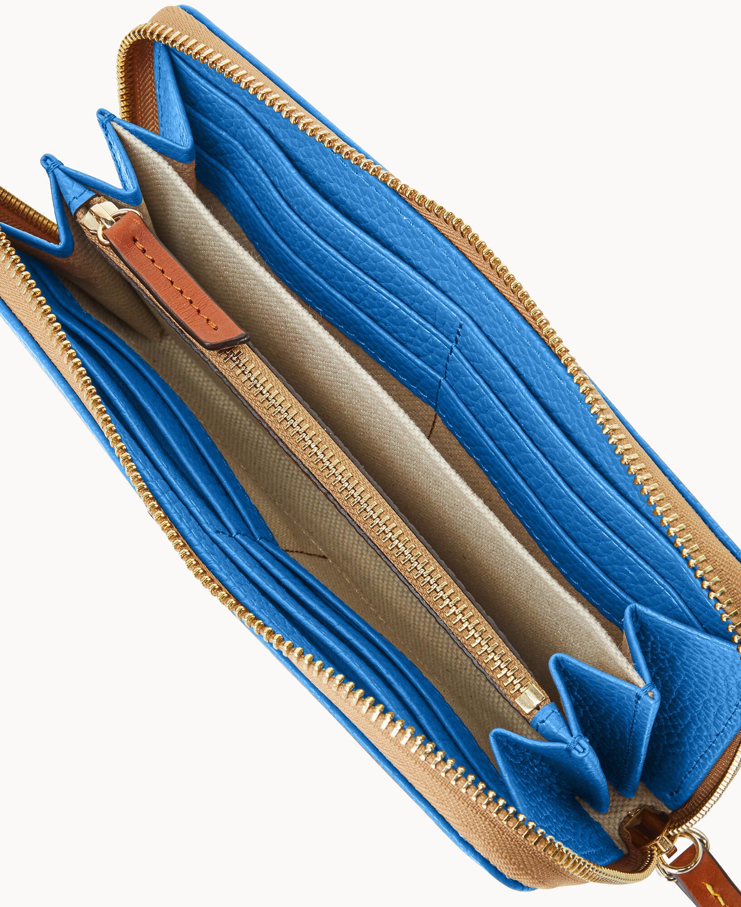 W0126G_9PXUPAKR_ALT2