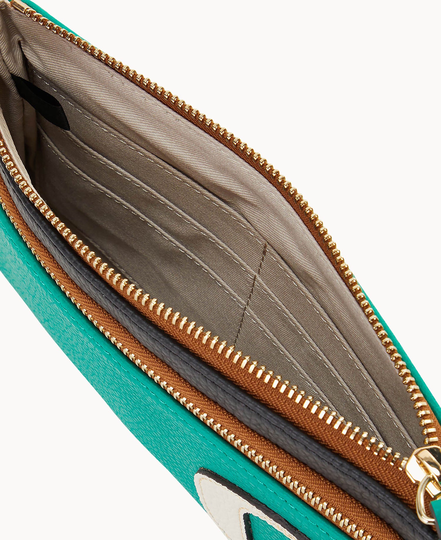 W0174G_3YJDPABLORE0_ALT2