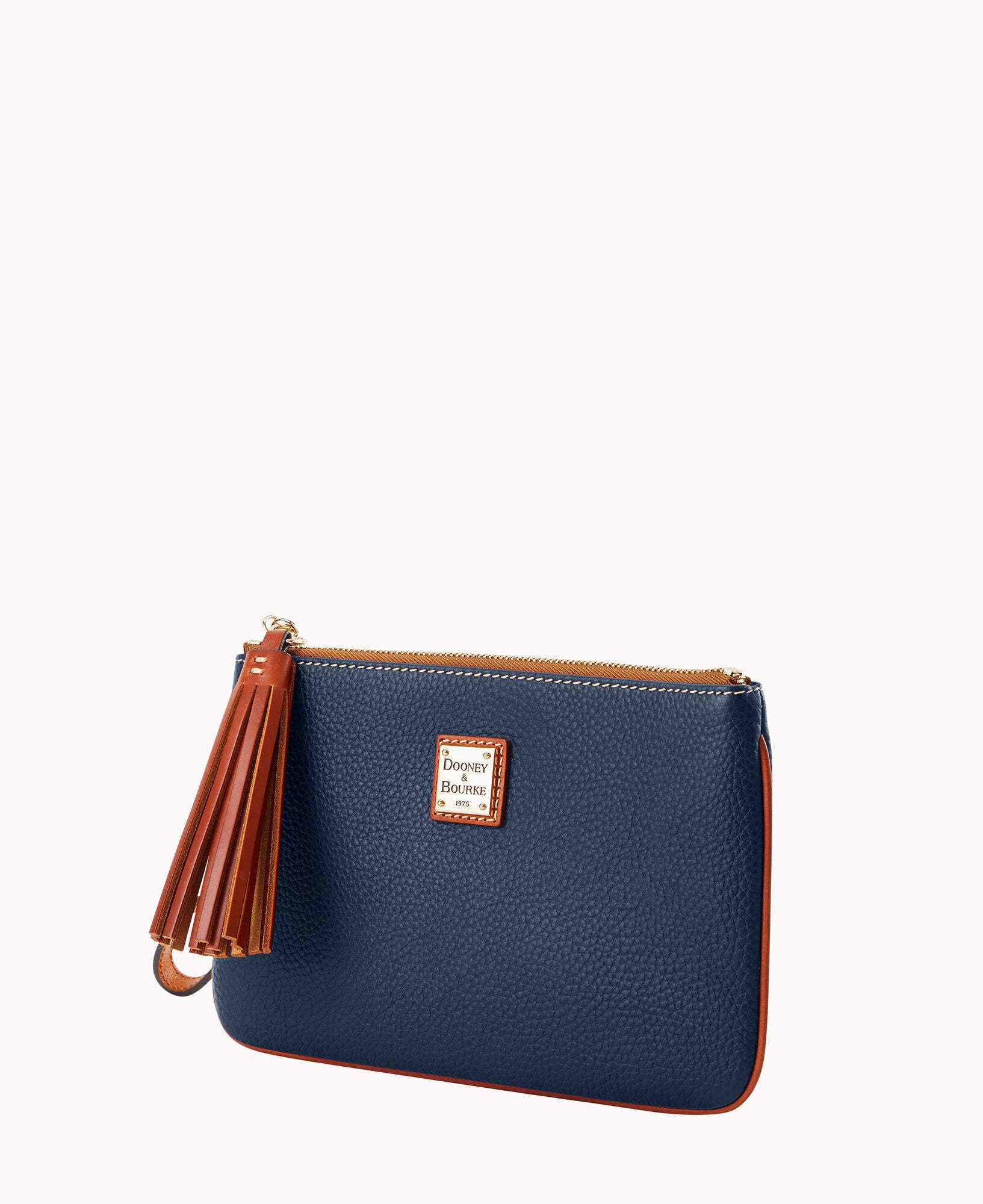 Pebble Grain Carrington Wristlet – ILoveDooney
