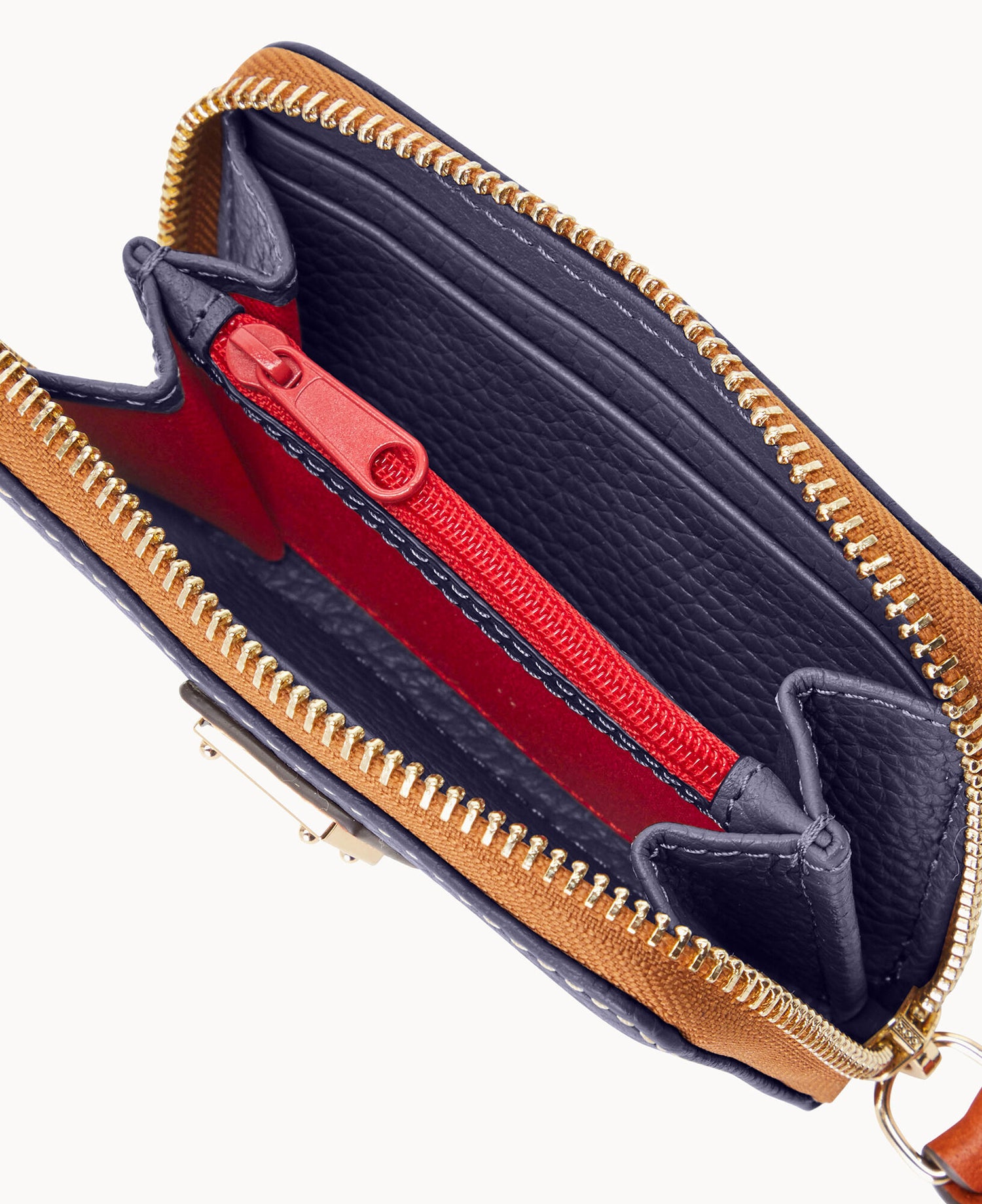 Pebble Grain Large Zip Around Credit Card Case