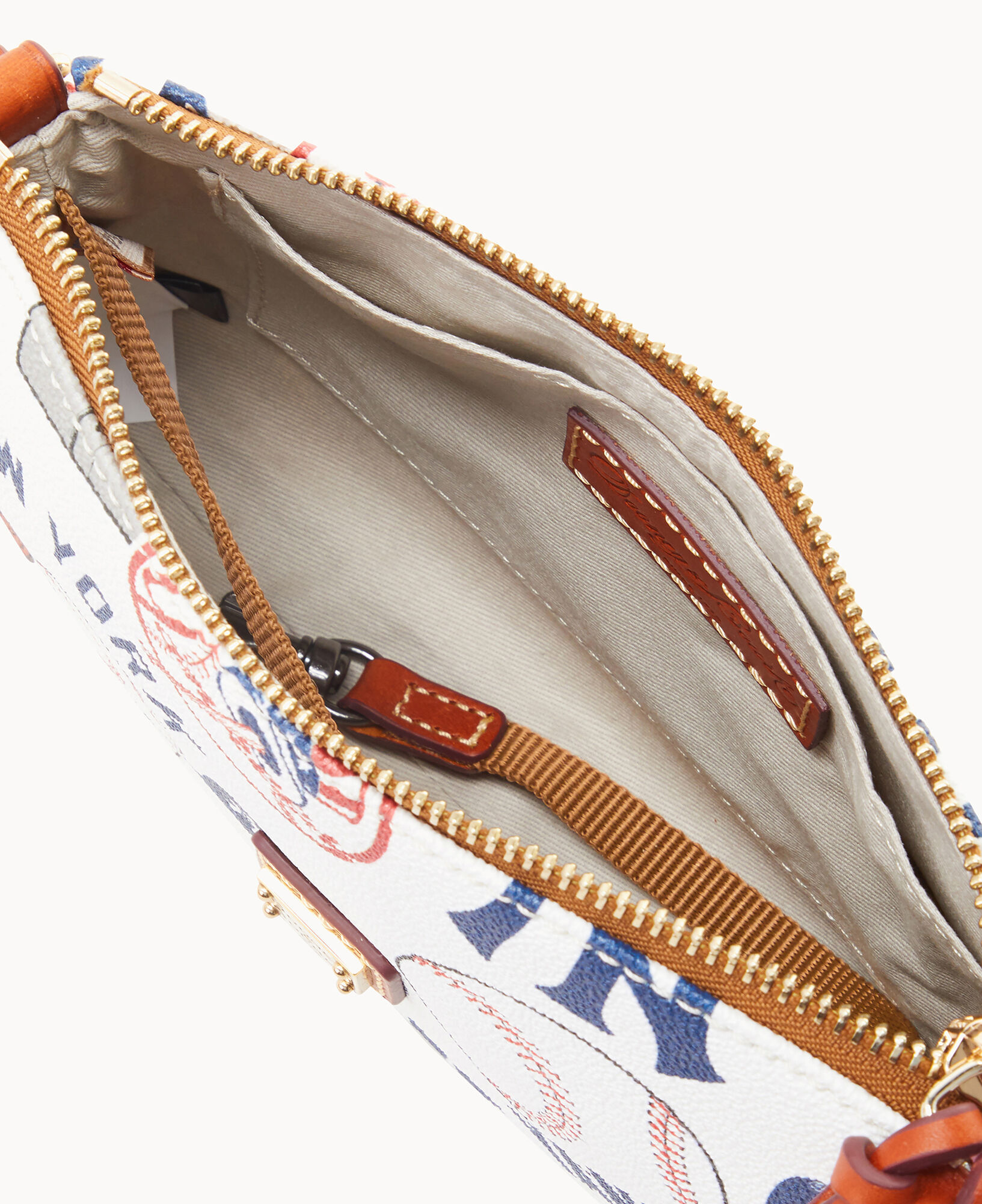 Dooney & Bourke MLB Chicago Cubs Lexi Crossbody Sm Coin Case Shoulder Bag -  Yahoo Shopping